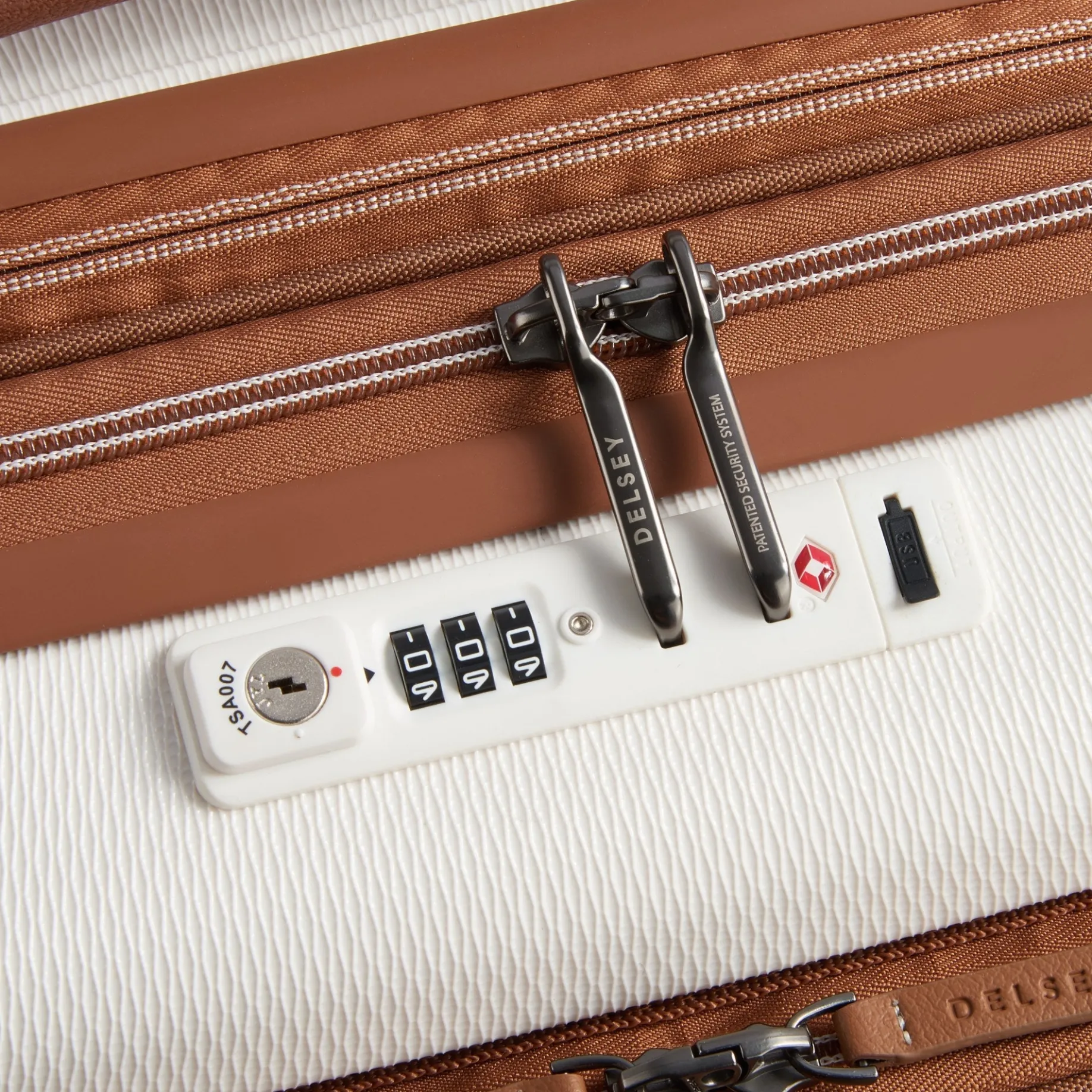 Chatelet Air 2.0 - 4-Rollen-Kabinentrolley 55 cm erw. 14" USB (angora)