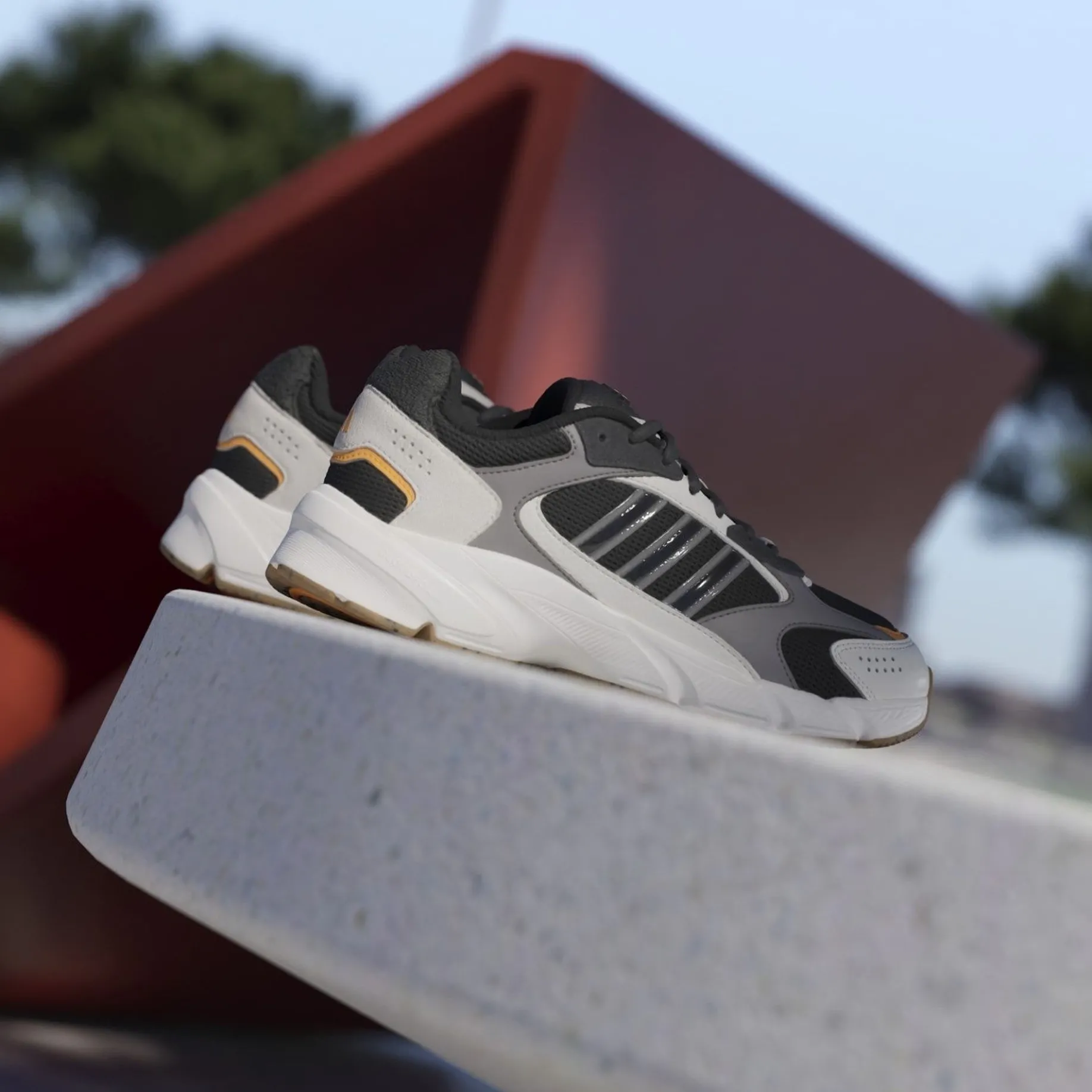 Crazychaos 2000 Sneaker - Schuh (core black/core white/crew orange, 40)