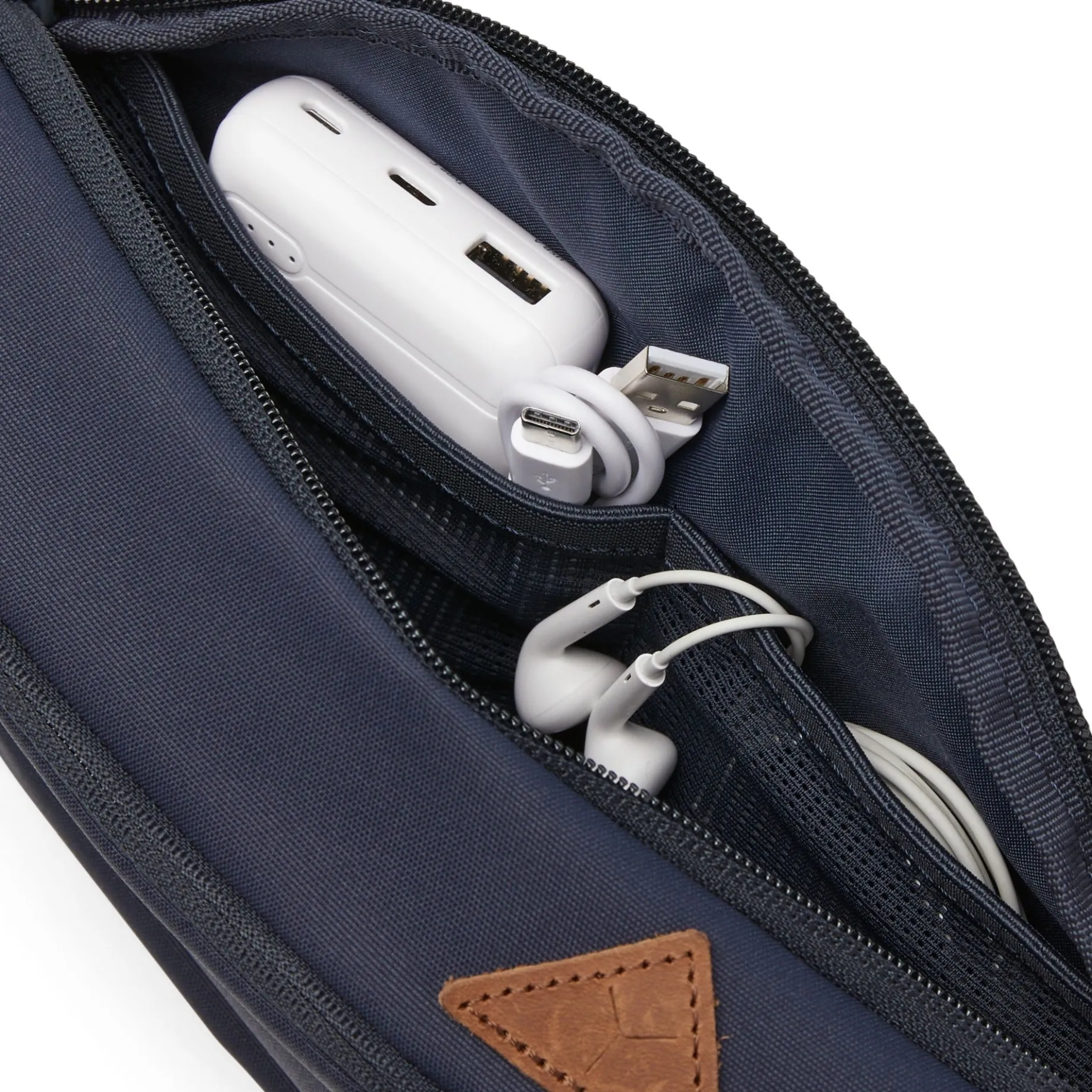 Cross - Umhängetasche 33 cm (pure navy)