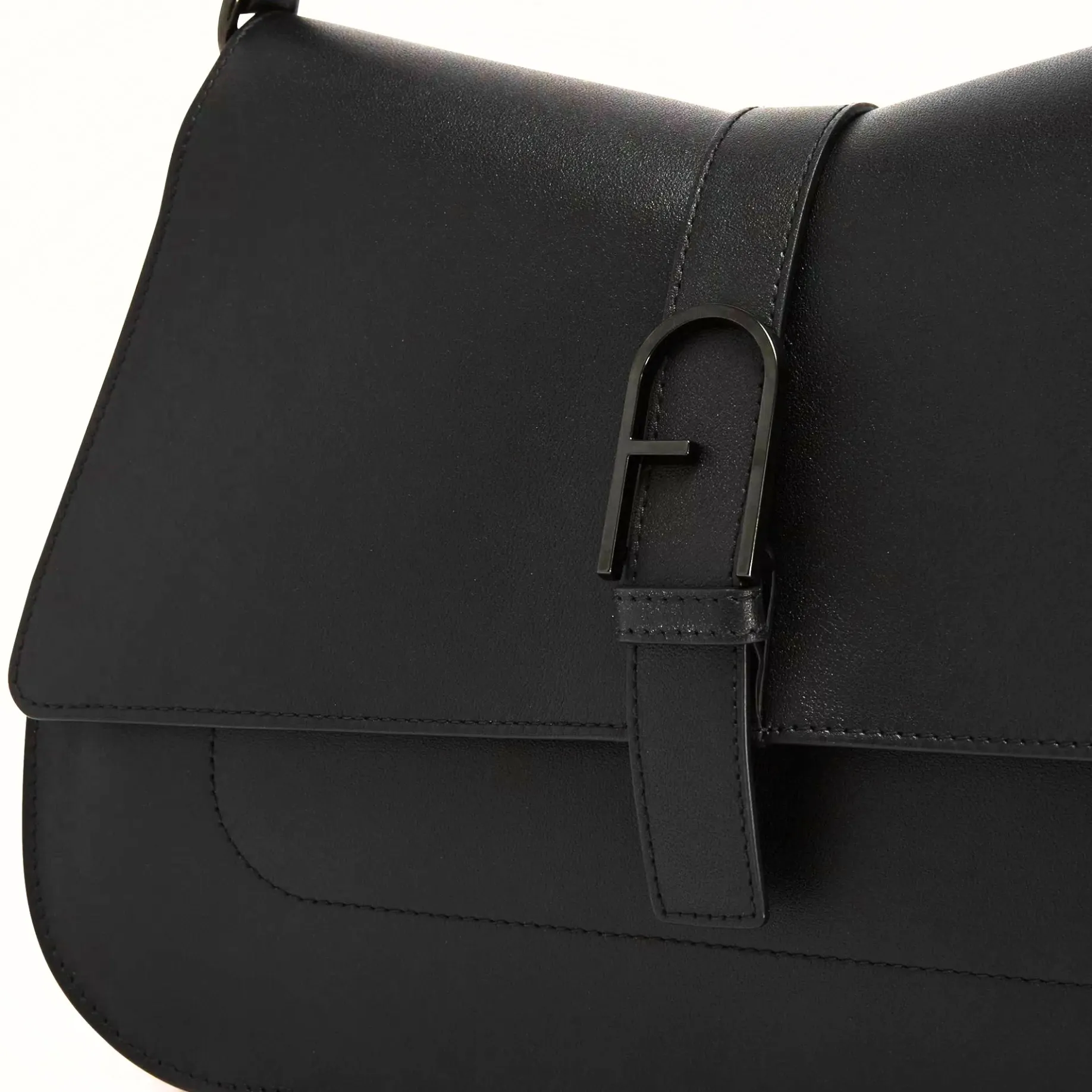 Flow L - Schultertasche 33 cm (black)