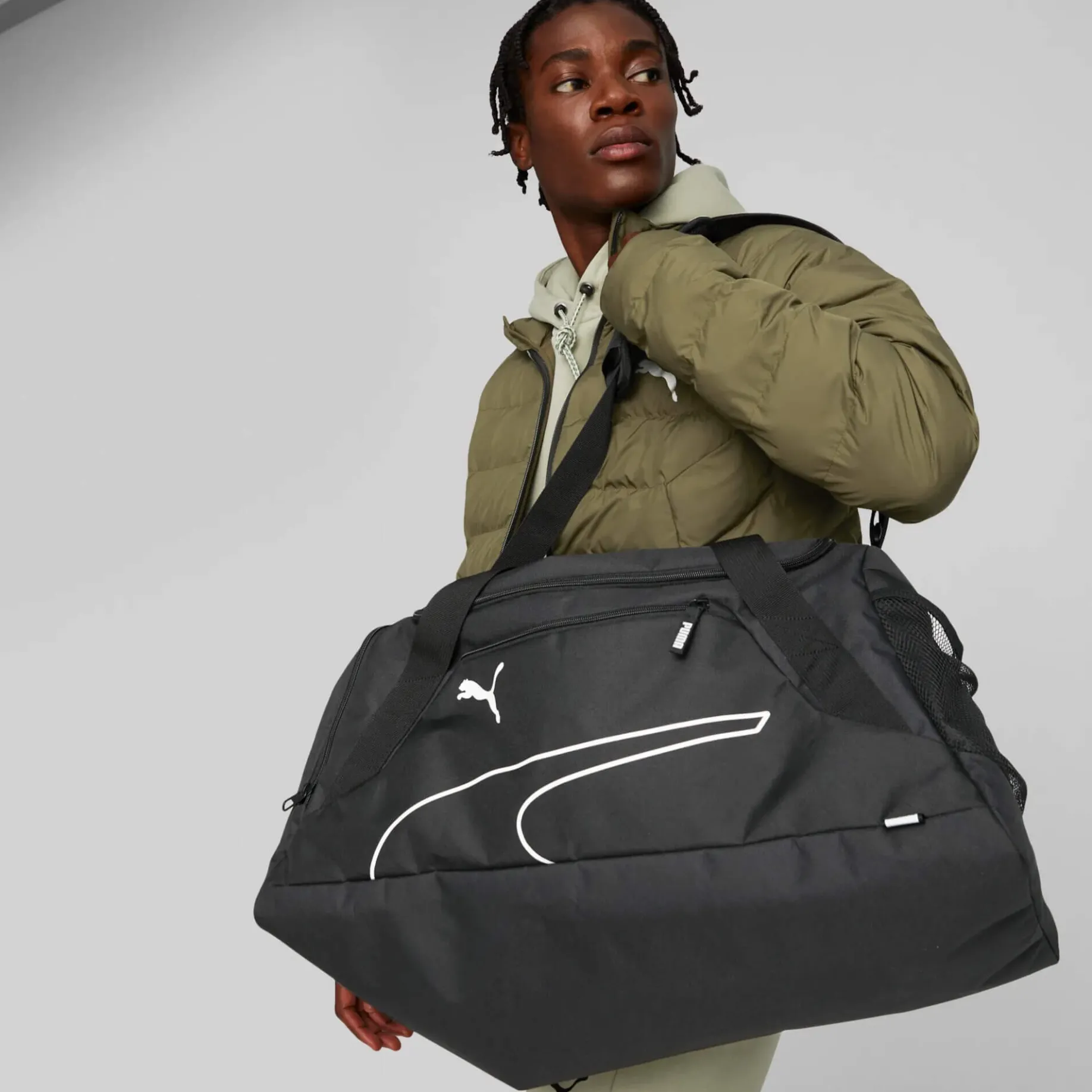 Fundamentals Sports Bag - Sporttasche M 55 cm (black)