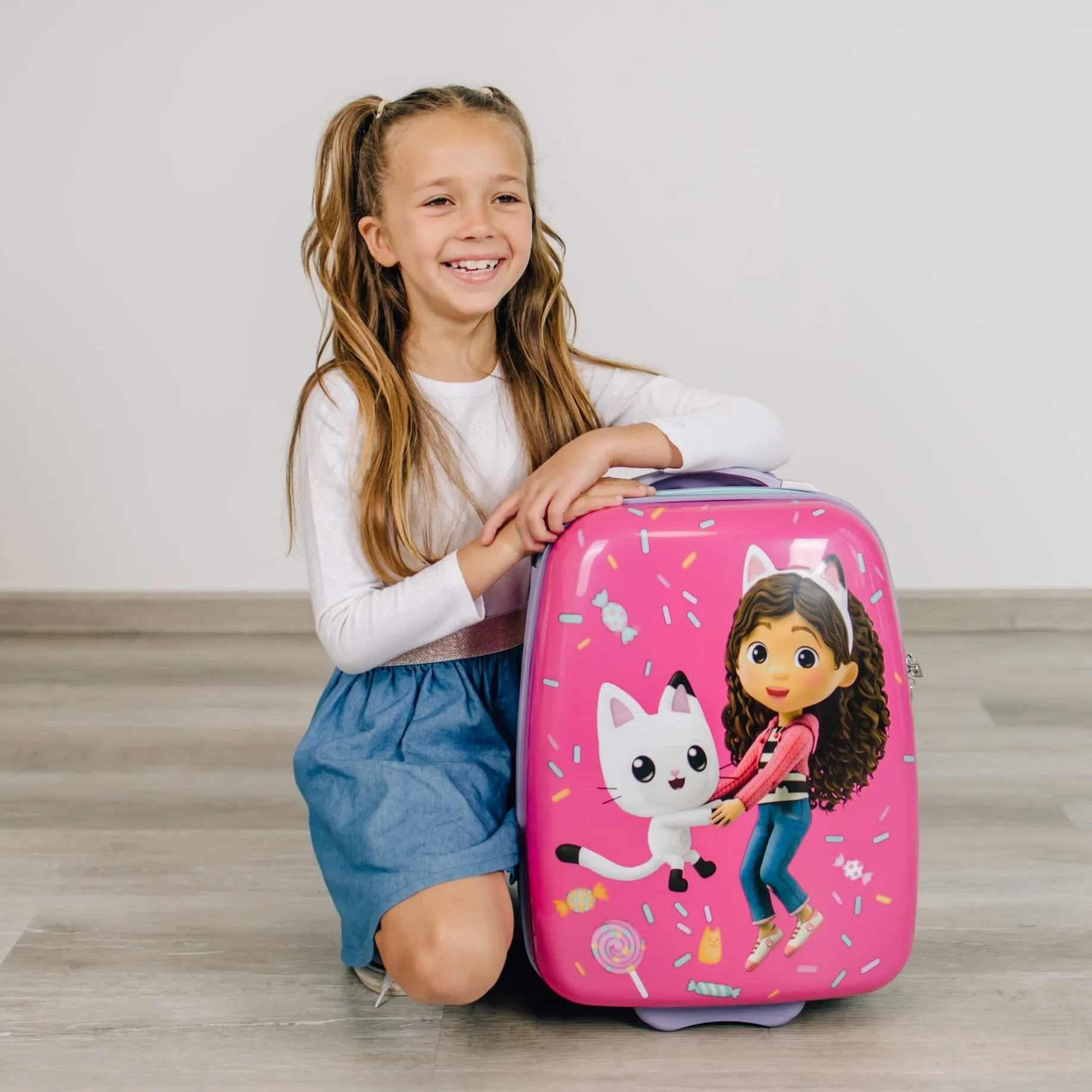 Gabby's Dollhouse - 2-Rollen-Kindertrolley 45.5 cm (Gabby's Dollhouse)