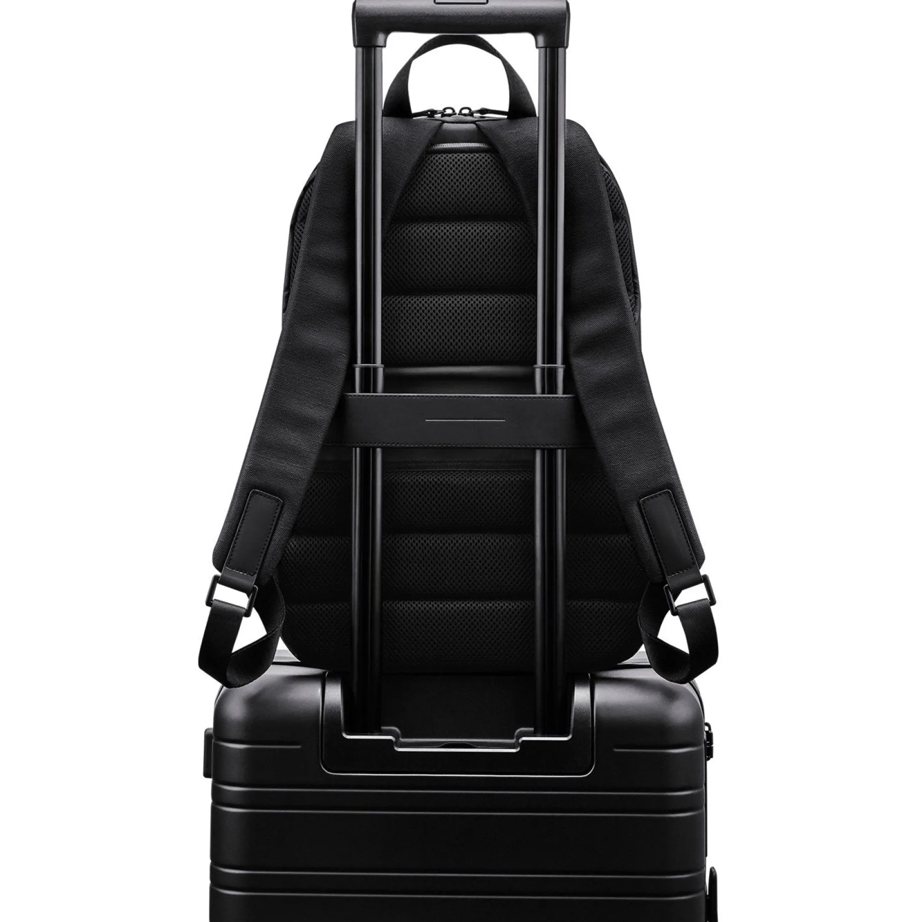 Gion - Rucksack Pro 17" M 46 cm (black)