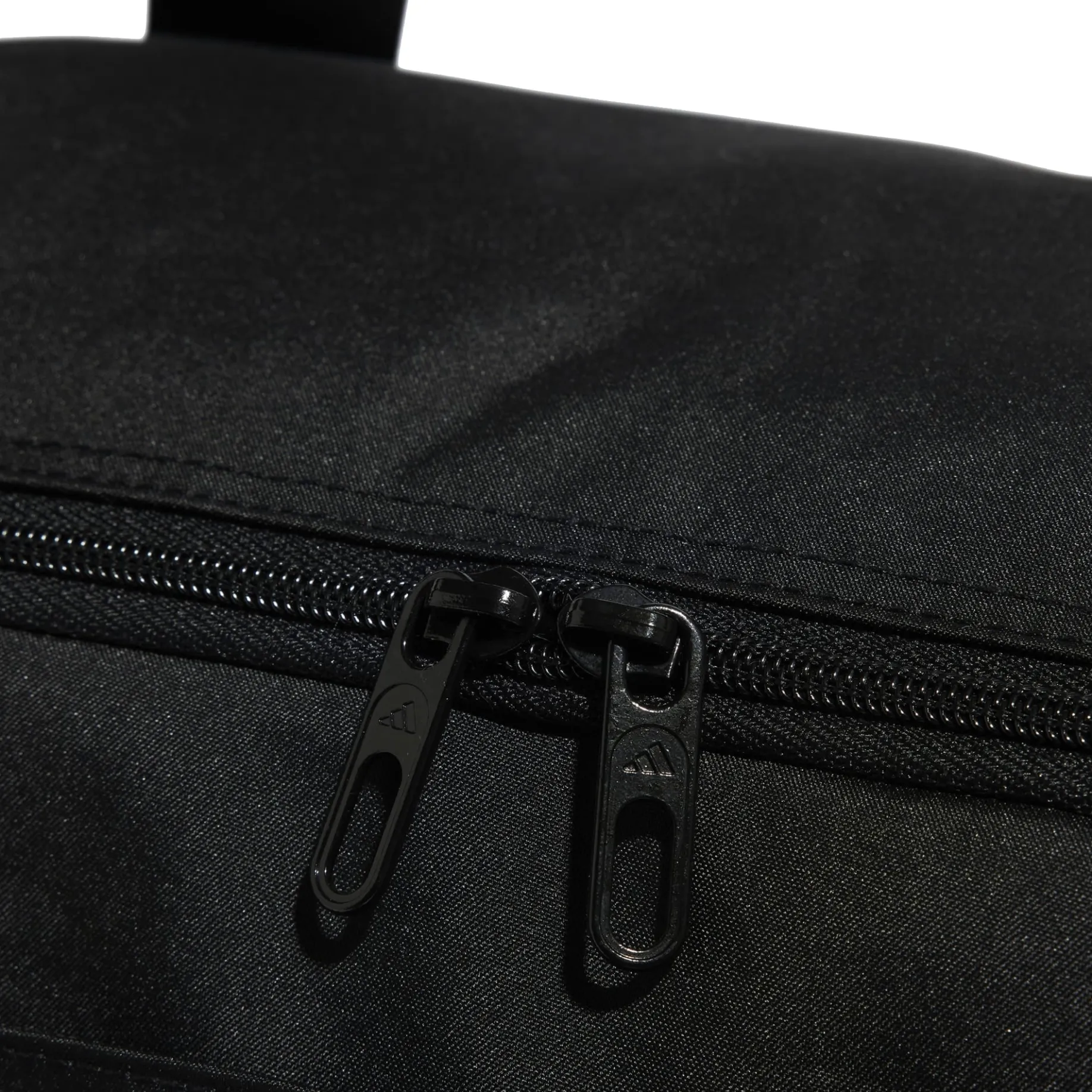 Linear - Sporttasche S 45 cm (black/black/white)