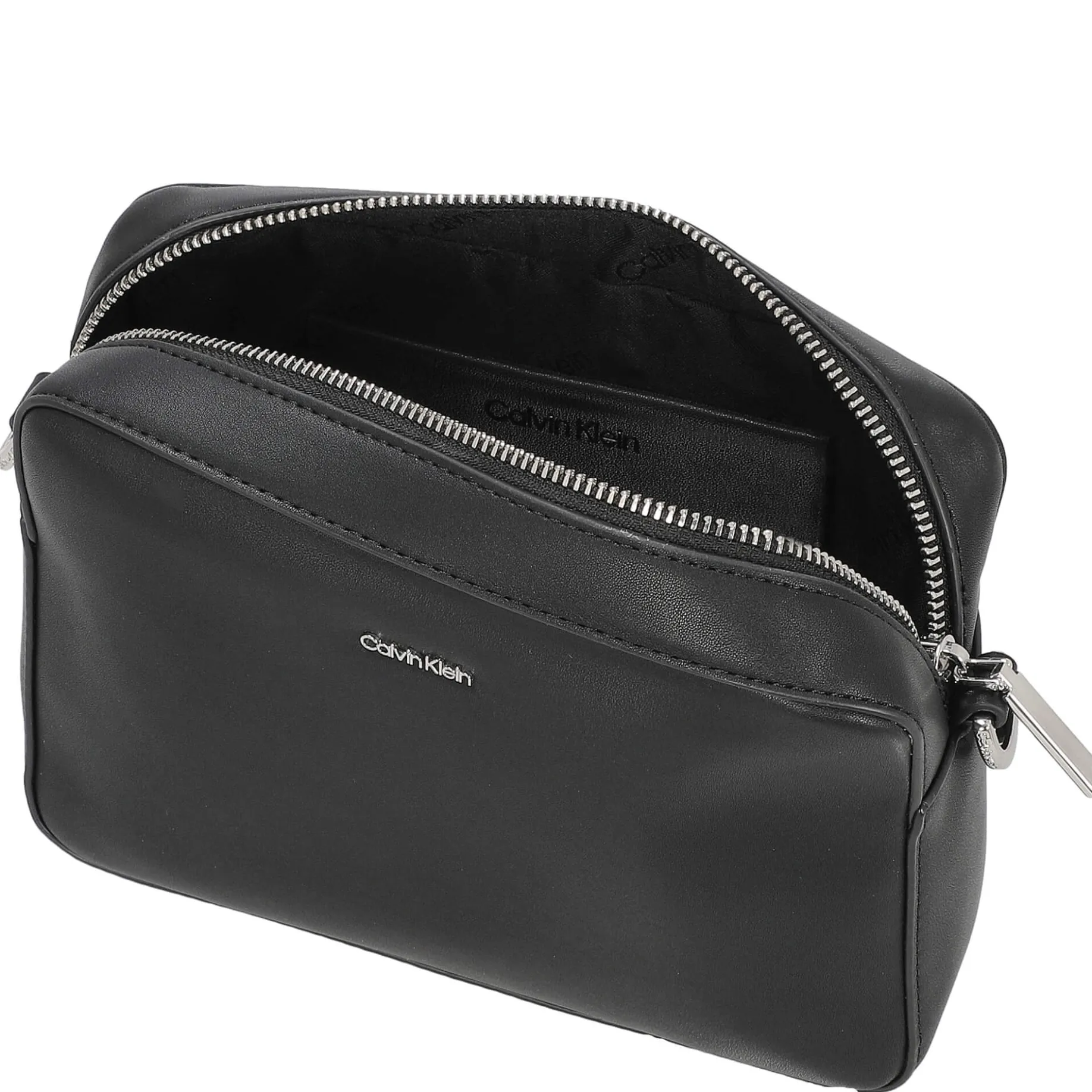 Must - Umhängetasche S 21 cm (ck black)