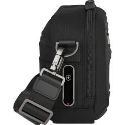 Mythic Compact Crossbody - Umhängetasche 23 cm (black)