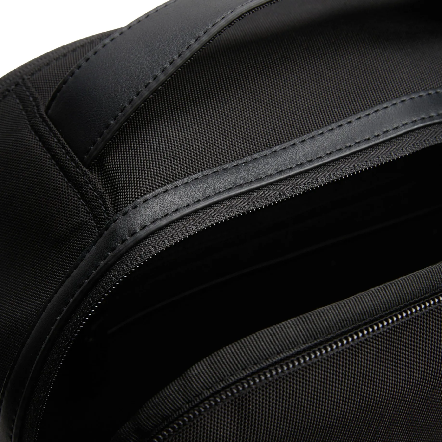 Nylon Travel - Rucksack 45 cm (schwarz)