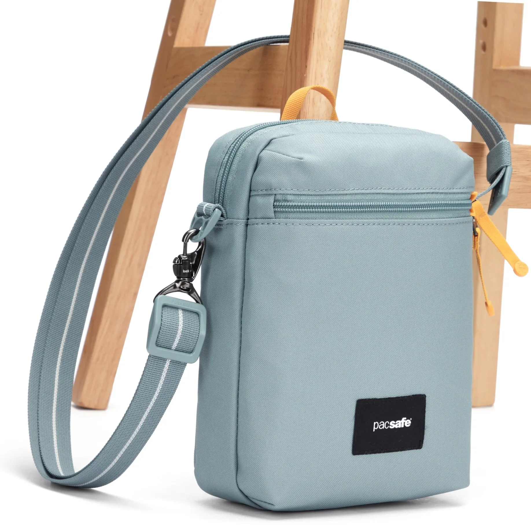 pacsafe GO Festival Crossbody - Umhängetasche 23 cm RFID (fresh mint)