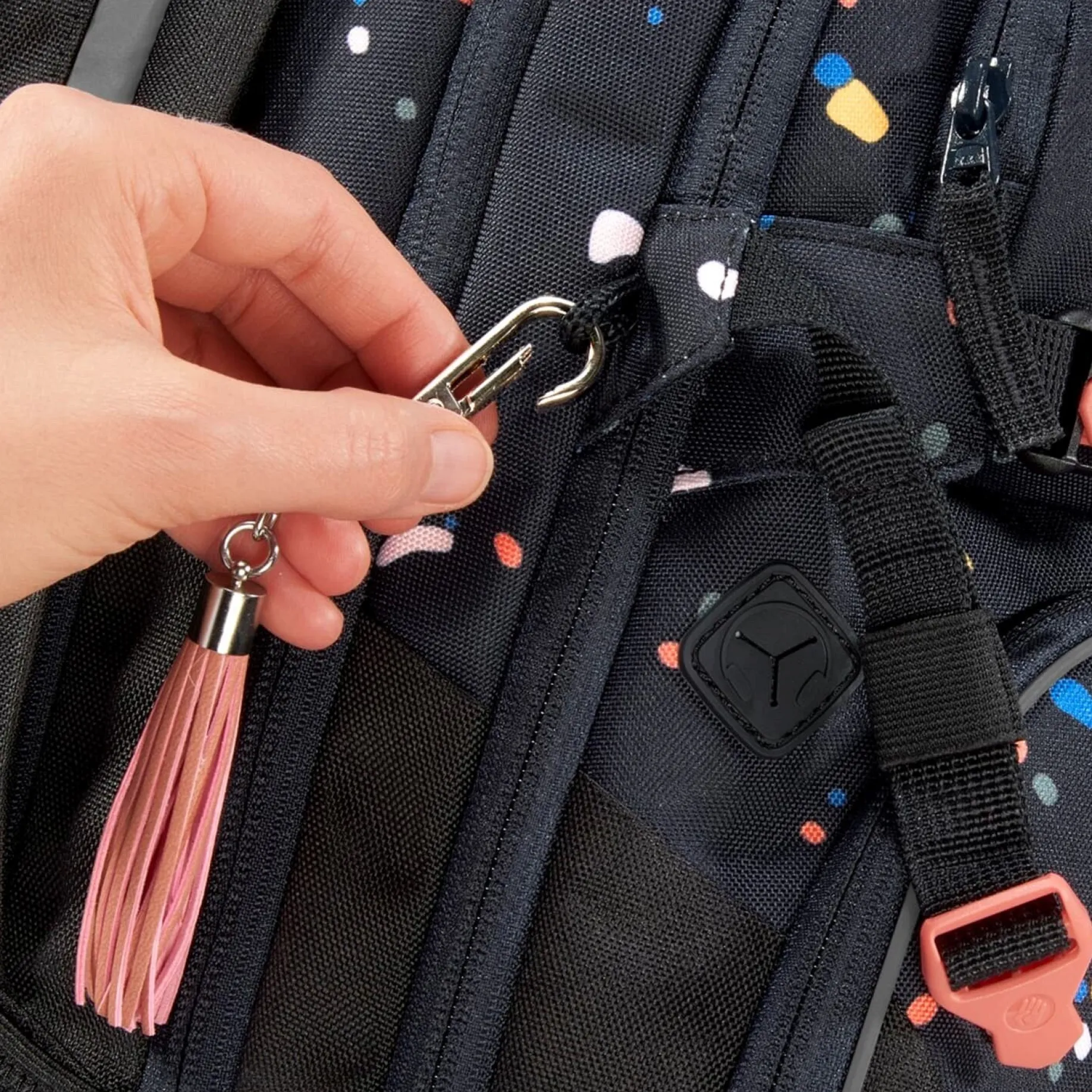 Porter - Schulrucksack 44 cm (Lava Lines)
