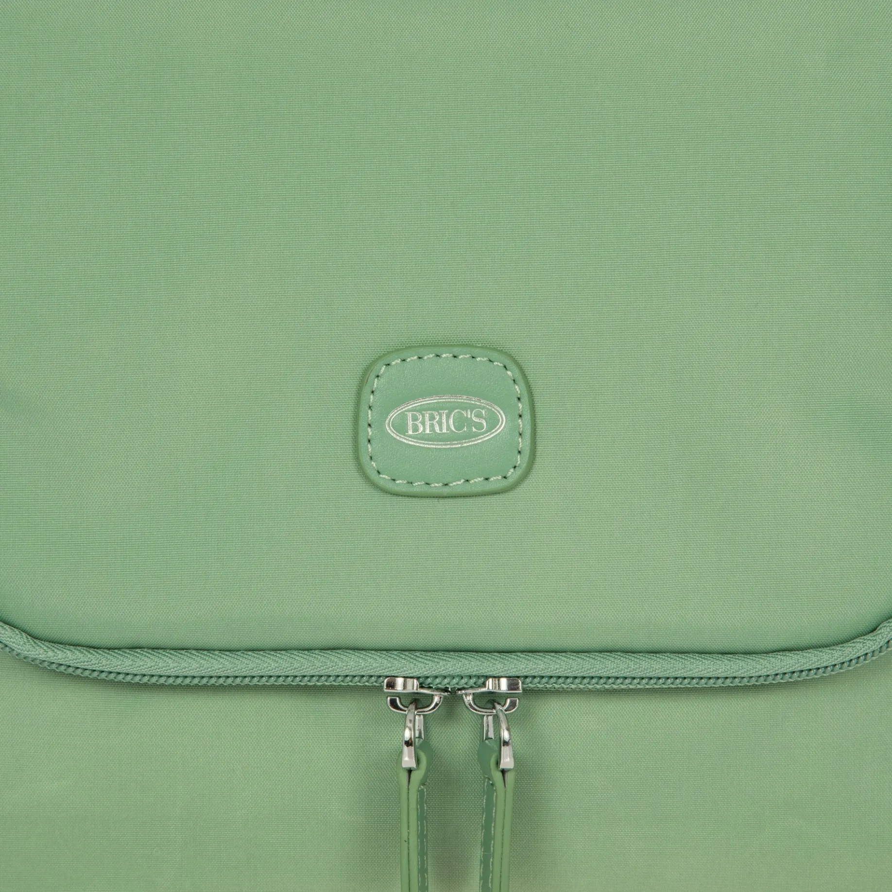 Positano - Kulturbeutel zum Aufhängen 27 cm (sage green)