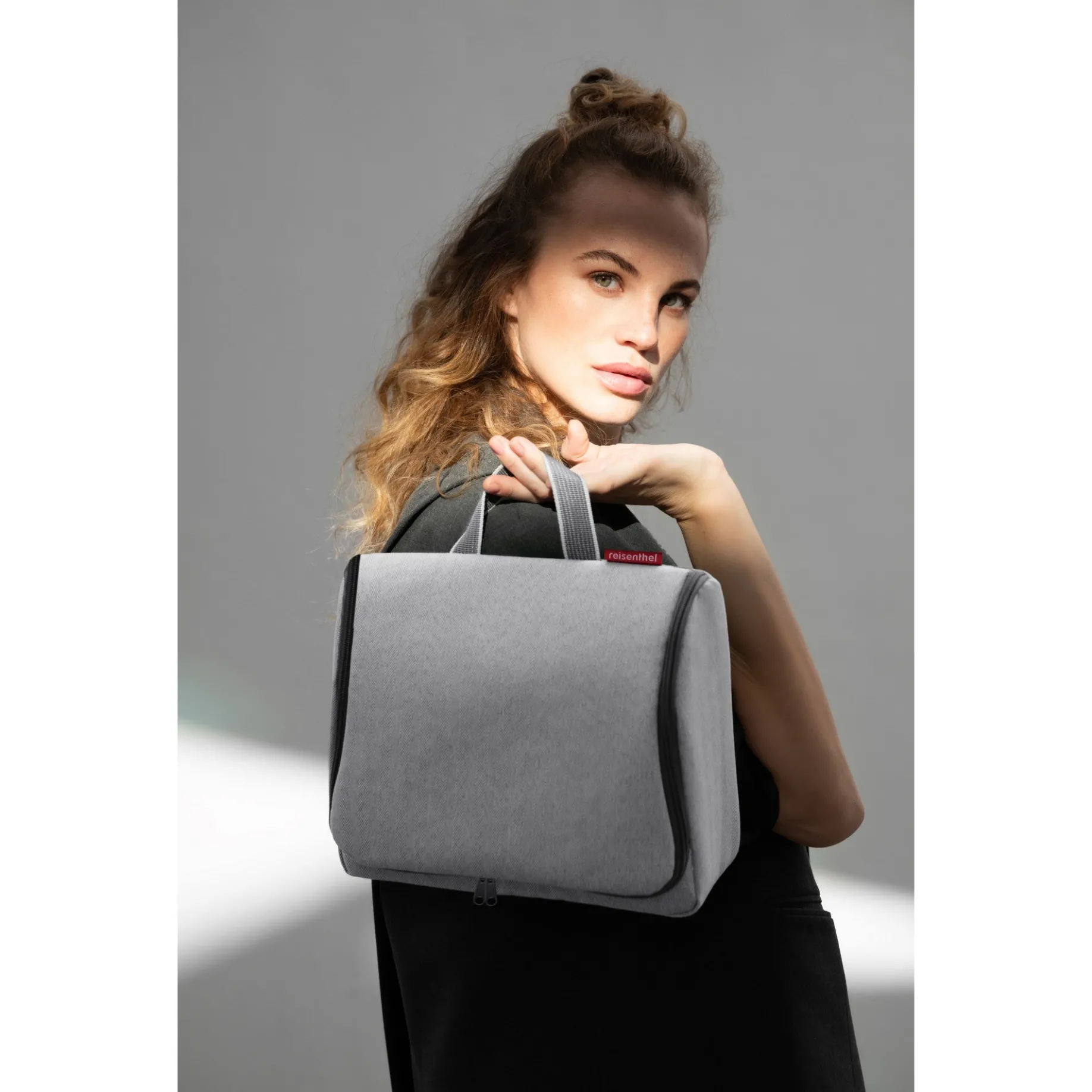 reisenthel cosmetics toiletbag XL - Kulturbeutel 28 cm (herringbone grey)