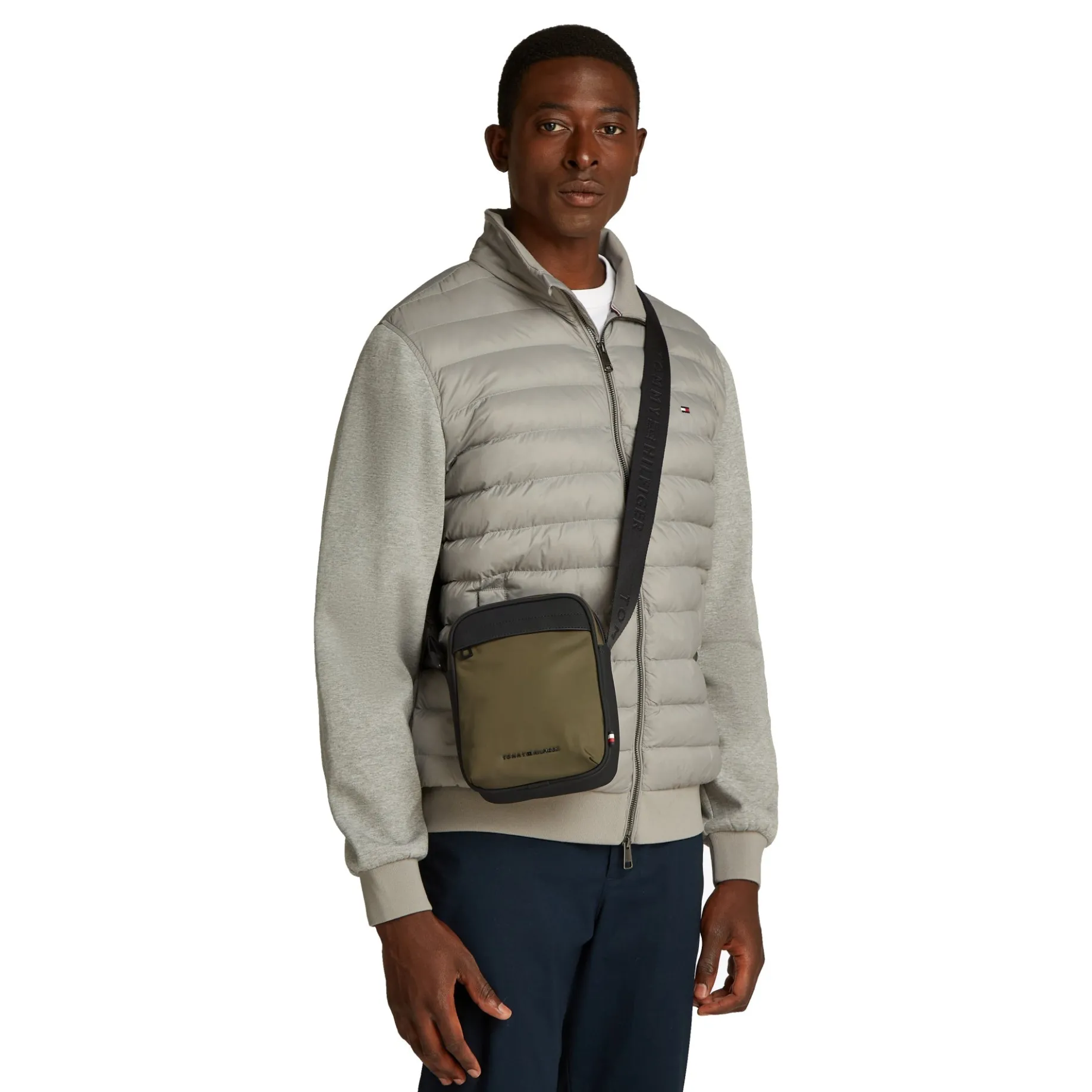 Repreve - Umhängetasche Mini (army green)
