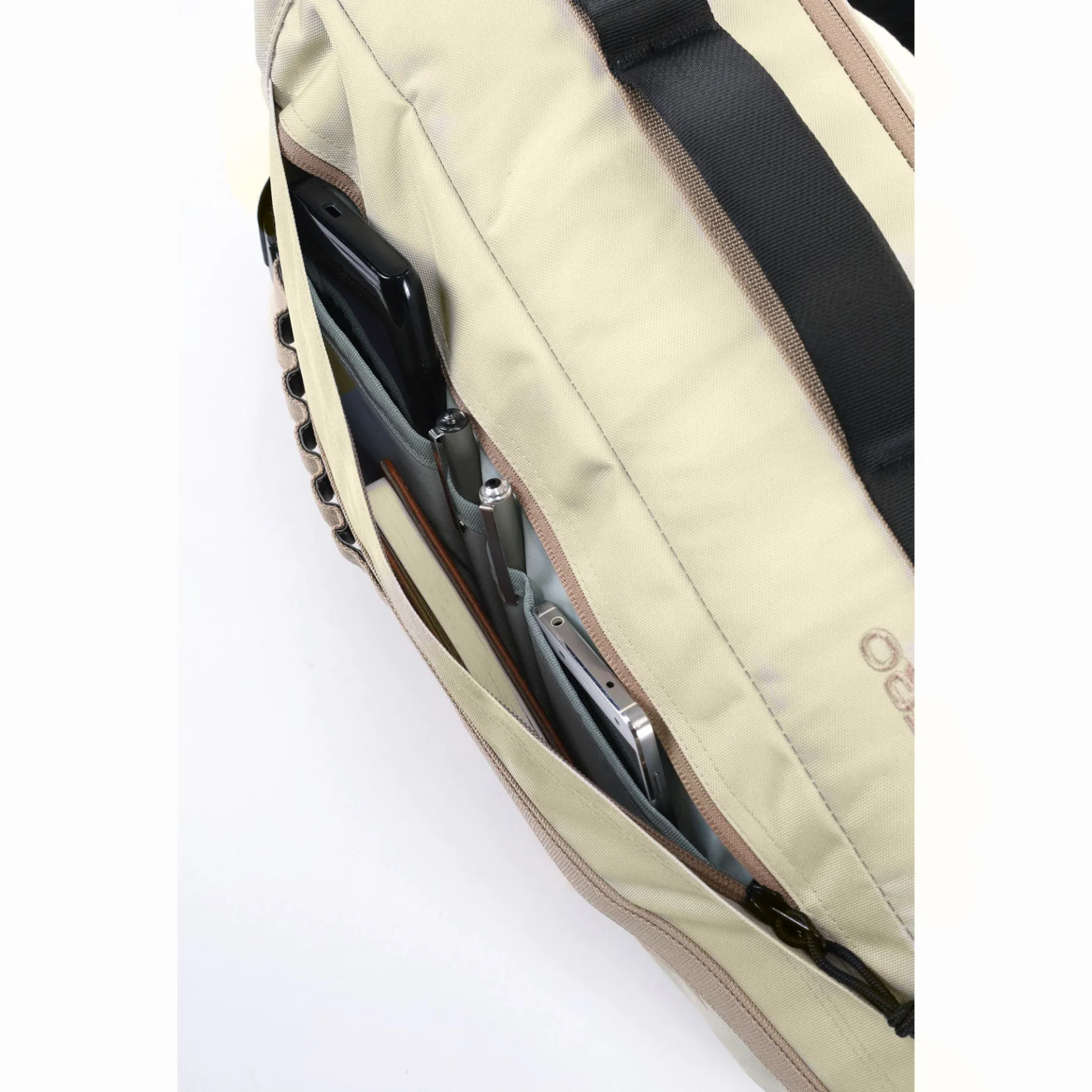 Scrambler - Laptoprucksack 15" 47 cm (dune)