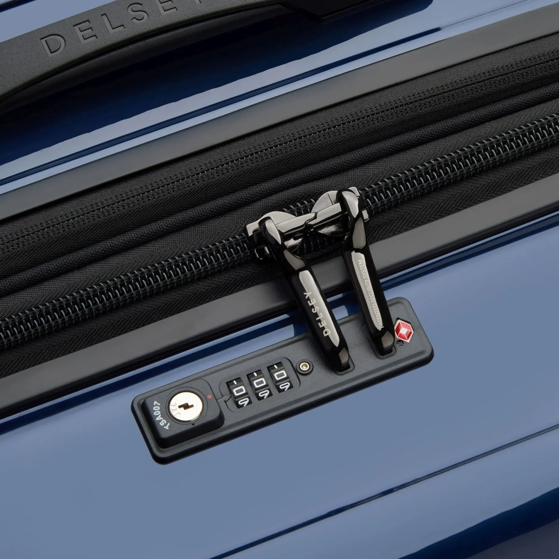 Shadow 5.0 - 4-Rollen-Trolley XL 82 cm erw. (marineblau)