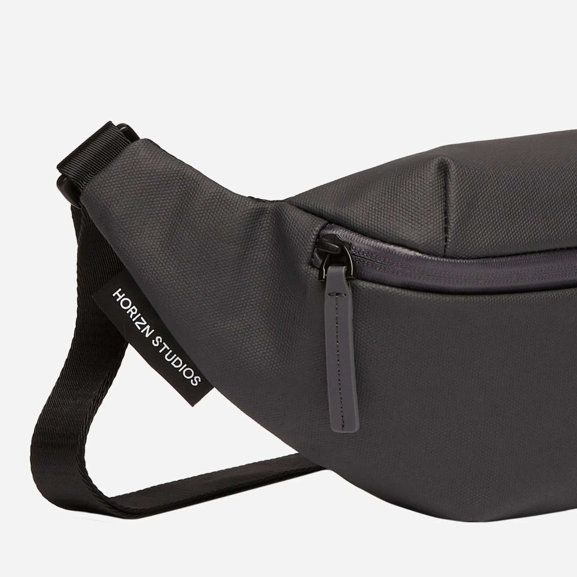 SoFo - Umhängetasche M 28 cm (all black)