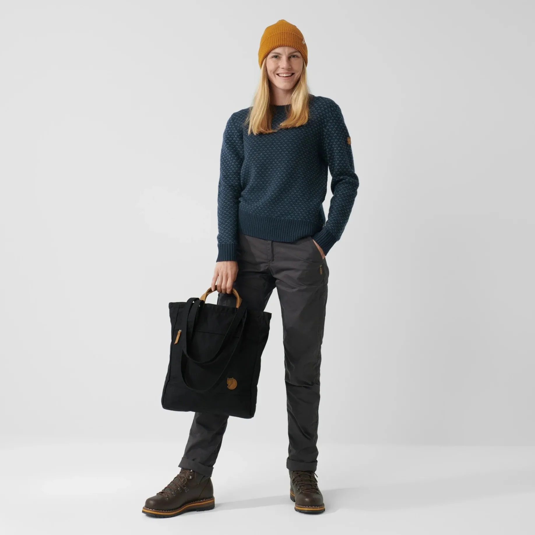 Totepack No. 1 - Schultertasche M 39 cm (black)