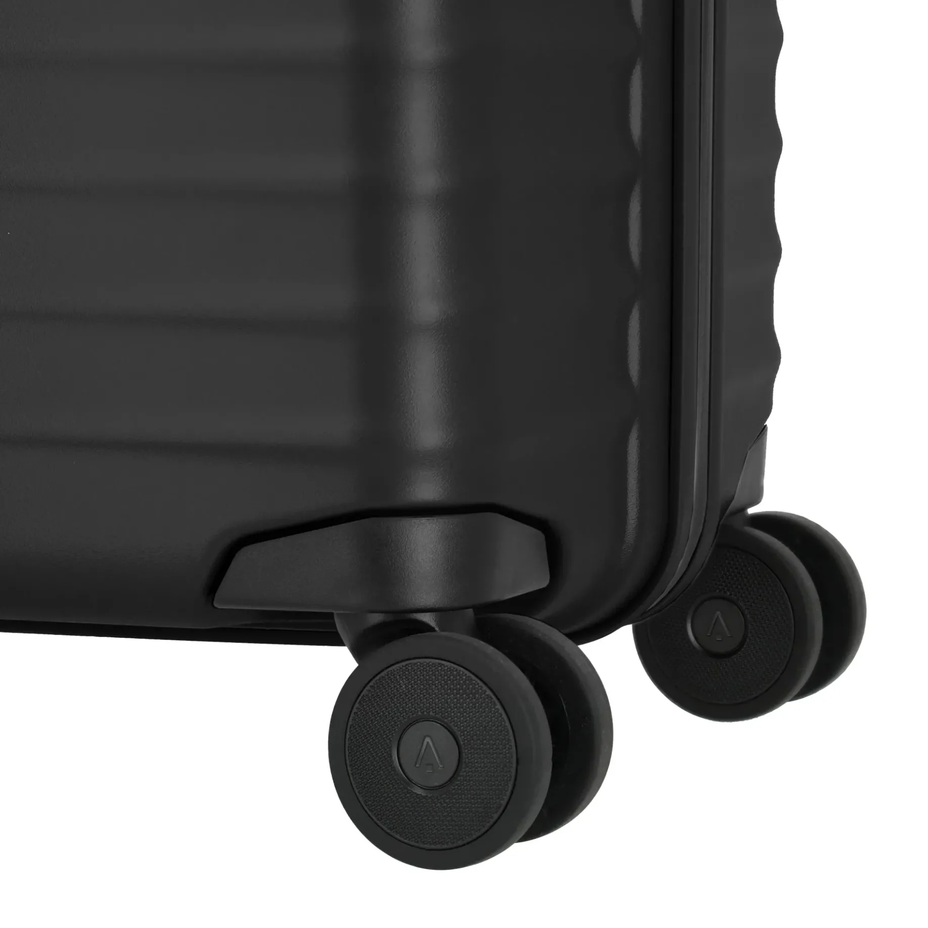 UPGRADE - 4-Rollen-Trolley M+ 69 cm (nightshade black)
