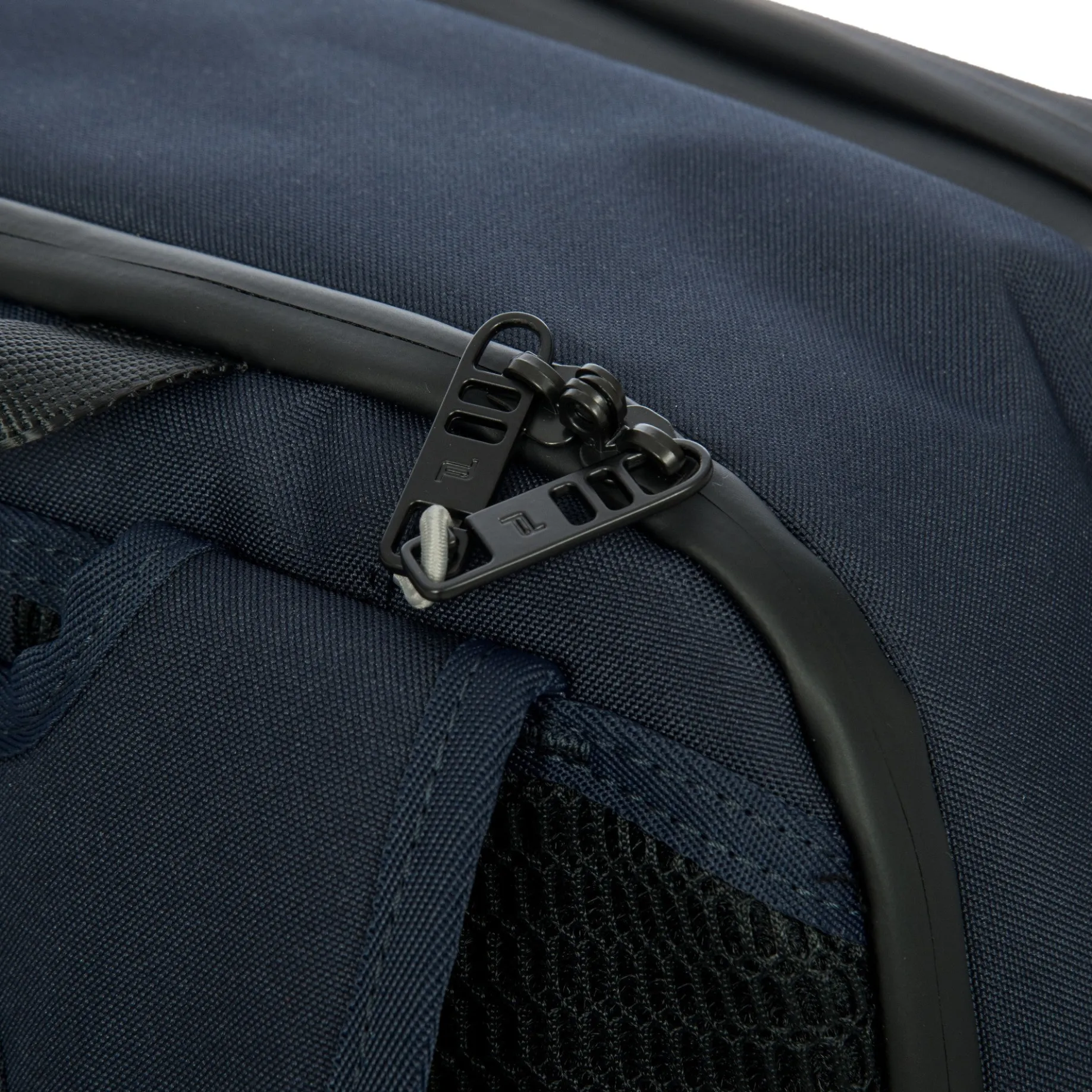 Urban Eco - Reiserucksack 15" 42 cm erw. USB (dark blue)