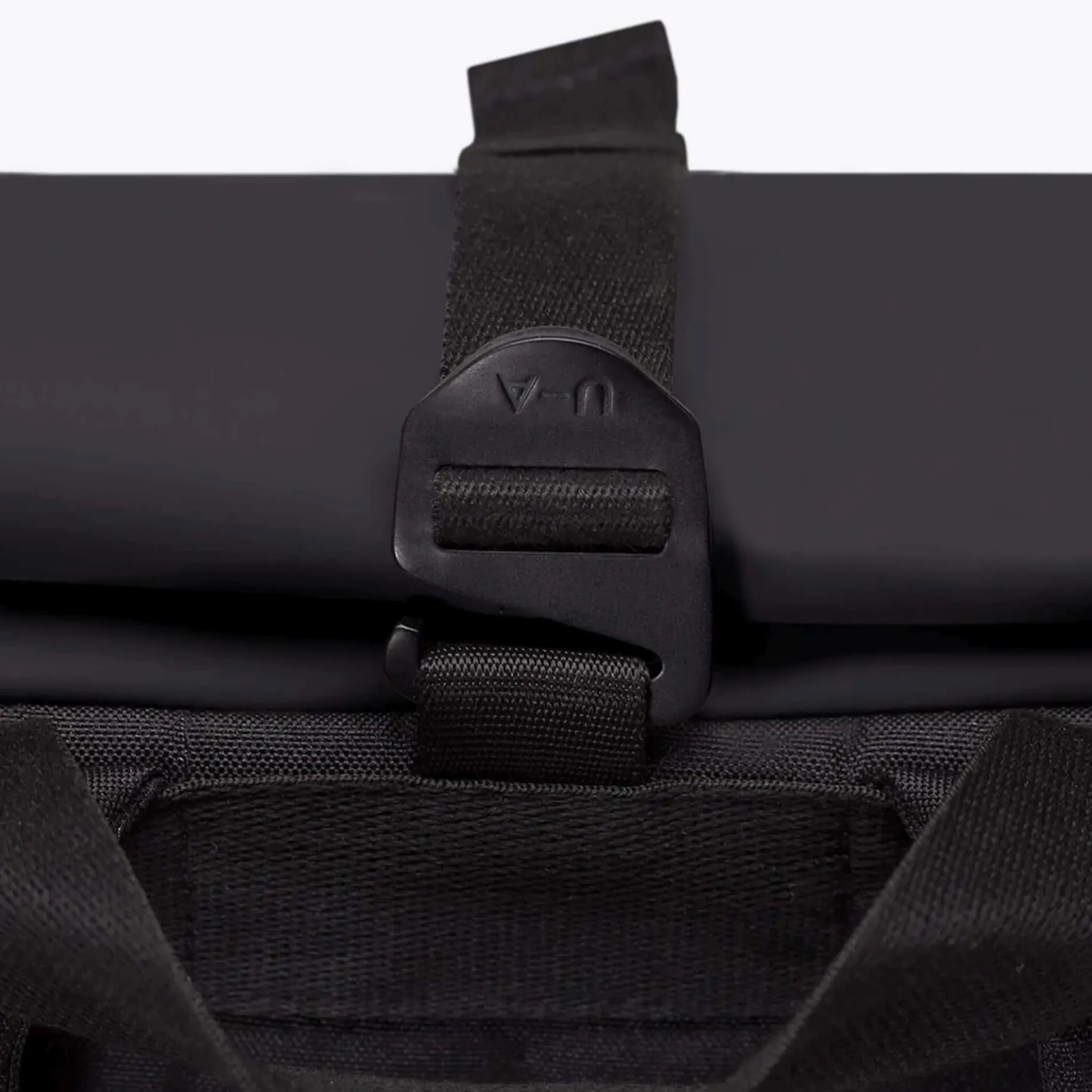 Vito Mini Lotus Rolltop - Rucksack 15" 40 cm (black)