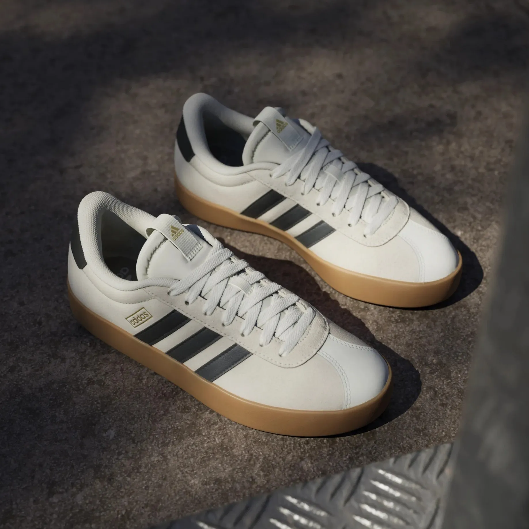 VL Court 3.0 Sneaker - Schuh Women (off white/grey six/gold met., 38 2/3)