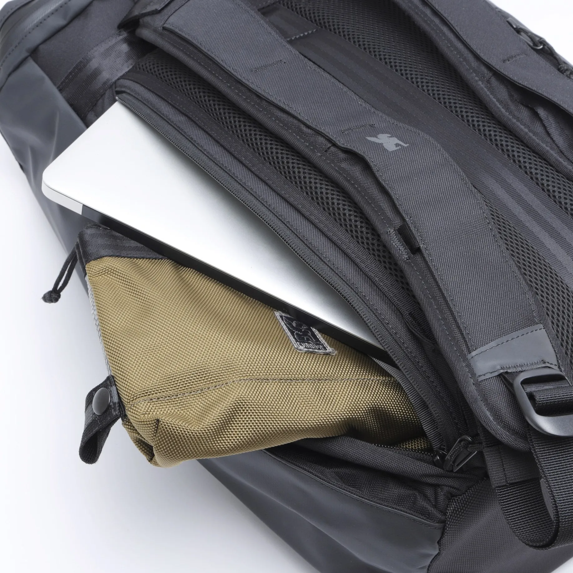 Volcan 35 - Rucksack 15" 47 cm (black tarp)